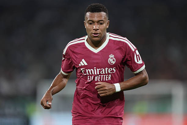 Real Madrid để thua Real Betis sau khi Kylian Mbappe đá hỏng phạt đền. Ảnh: Antonio Pozo/Getty Images