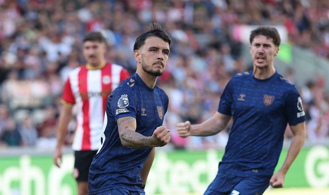 Sunderland đã giành lại 1 điểm trên chấm penalty. Ảnh: Sunderlands.