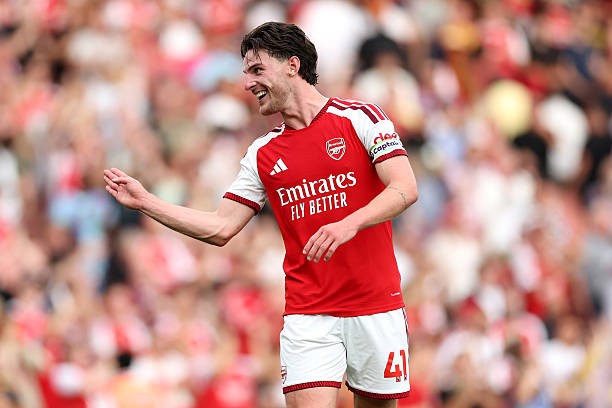 Declan Rice – 7.4/10 Rice tỏa sáng với khả năng điều tiết và đánh chặn hiệu quả ở khu trung tuyến. Anh kết thúc trận đấu với một pha kiến tạo quan trọng giúp Havertz ghi bàn gỡ hòa. Ảnh: Getty Images