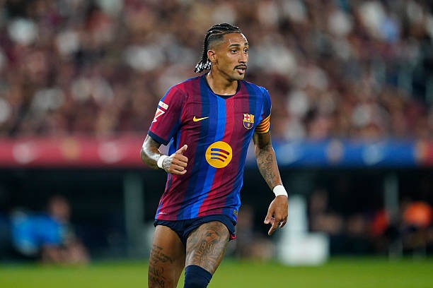 Raphinha có thể mang đến nhiều điều nếu tới Arsenal. Ảnh: Sergio Ruiz/Getty Images