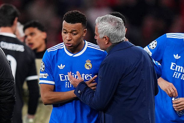 Mourinho đối mặt bài toán khó mang tên Mbappe. Ảnh: Photo by Angel Martinez/Getty Images.
