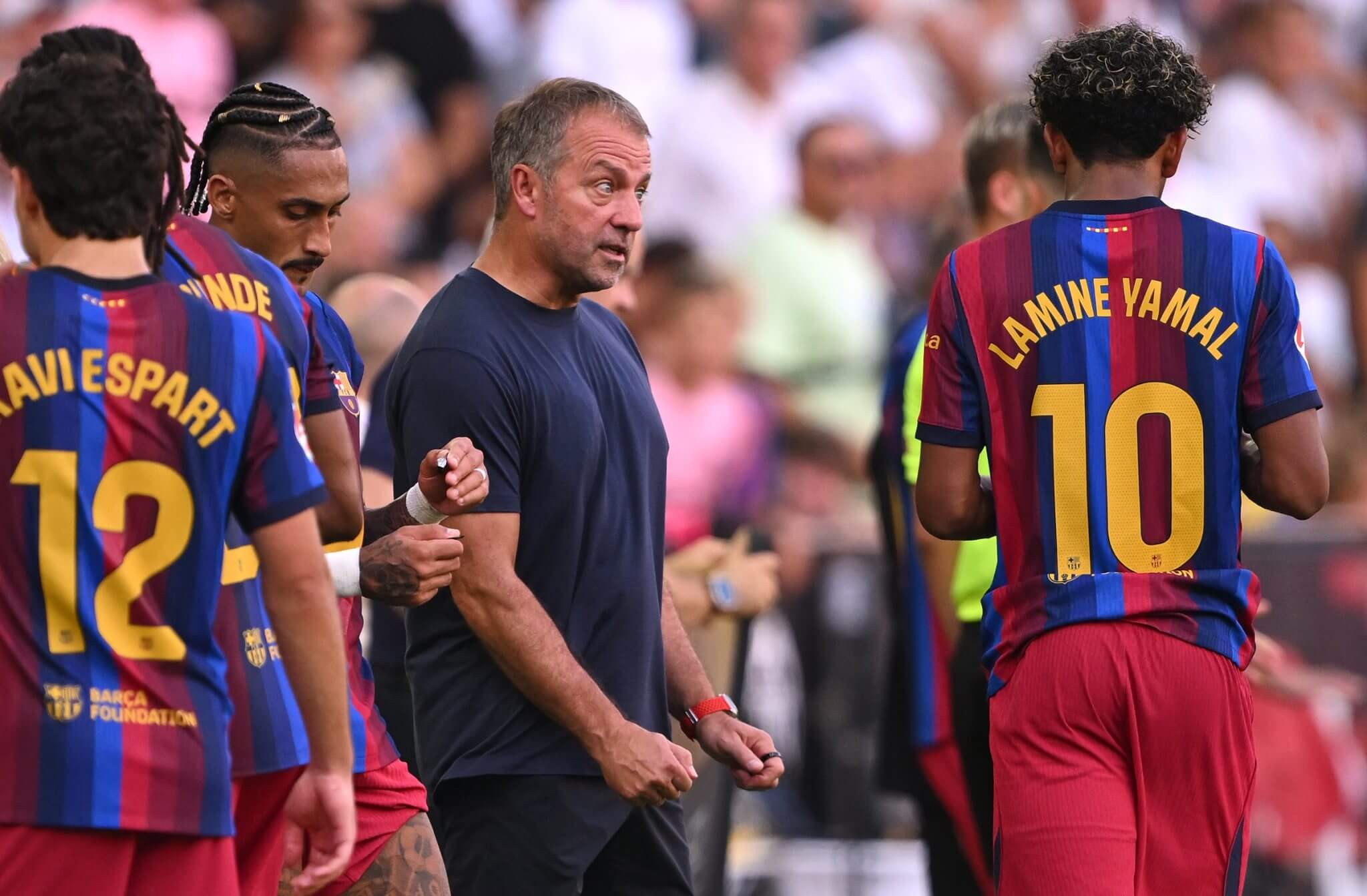 Barca hiện đã dẫn trước đối thủ truyền thống Real Madrid ba điểm, đội đã thua Real Betis 1-0 vào thứ Sáu. (Ảnh: David Ramos/Getty Images)