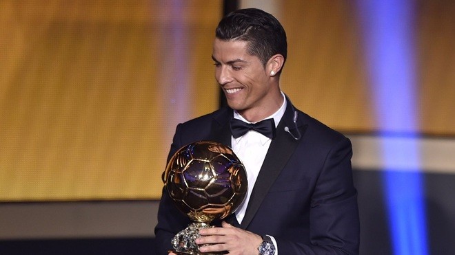 Ronaldo và Quả bóng vàng năm 2014. Ảnh: Sky Sports.