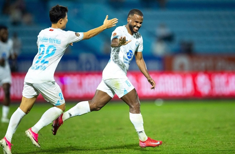 Nam Định vẫn là đội bóng đáng xem mùa này. Ảnh: Nam Định FC.