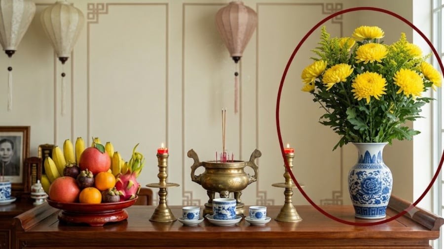 Bàn thờ là không gian linh thiêng nhất và được chú trọng nhất trong mỗi gia đình Việt, vì vậy việc sắp xếp các vật phẩm trên ban thờ thường được chú trọng.