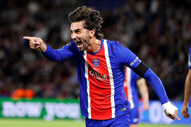 Ferran Torres bất ngờ với cú hat-trick của bản thân cho PSG. Ảnh: Joris Verwijst/Soccrates/Getty Images