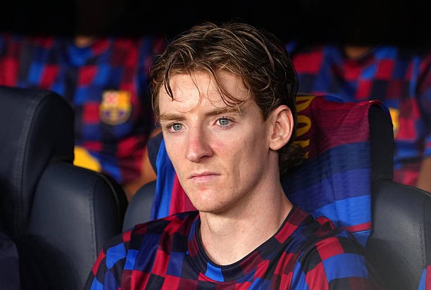 Barca tạm hoãn phí thanh toán đầu tiên của thương vụ Gordon. Ảnh: Alex Caparros/Getty Images. 