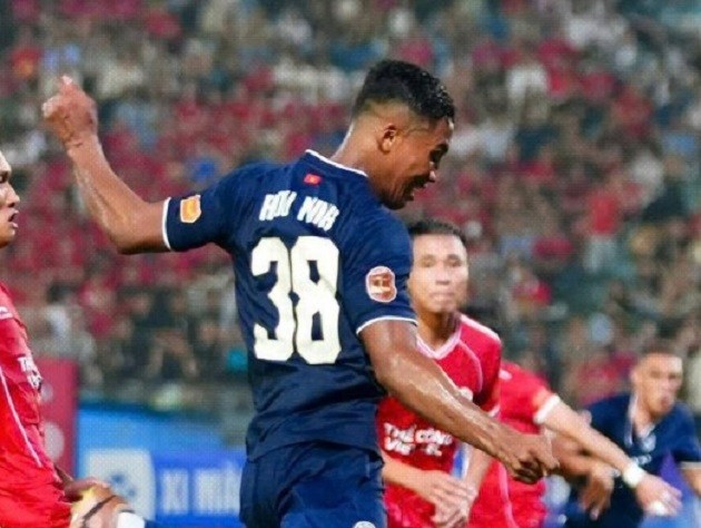 CAHN có 3 điểm trọn vẹn dù thi đấu thiếu người trong hiệp hai. Ảnh: FB CAHN.