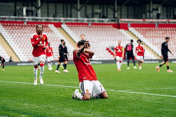 JJ Gabriel lập hat-trick trong trận đấu tại UEFA Youth League. Ảnh: Zohaib Alam/Manchester United/Getty Images.