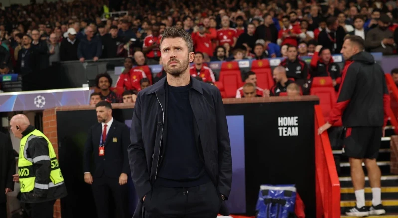 Carrick cùng MU thắng đậm ở ngày ra quân Champions League. Ảnh: Carl Recine/Getty Images.