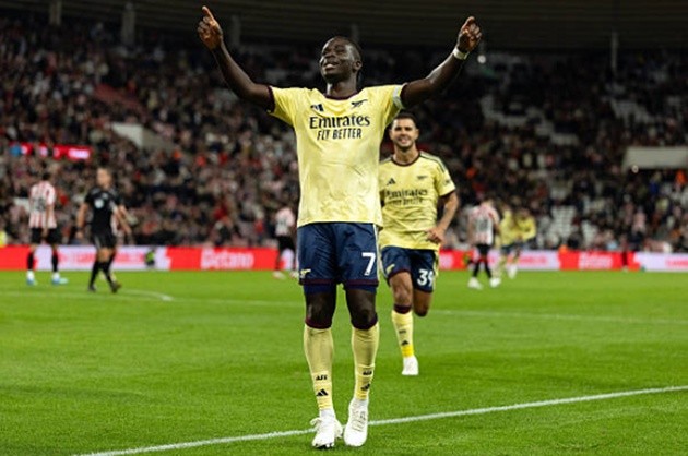 Bukayo Saka - 8.2 điểm: Dù bỏ lỡ hai cơ hội ngon ăn trong trận, ngôi sao chạy cánh người Anh vẫn biết cách lên tiếng ở thời khắc quyết định. Pha dứt điểm lạnh lùng trên chấm 11m ở phút bù giờ đã dập tắt mọi hy vọng của Sunderland, giúp anh nhận mức điểm rất cao trên hệ thống.