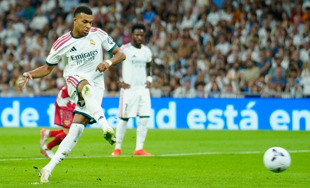 Mbappe lập cú đúp trước Rayo. (Ảnh: EPA Images)