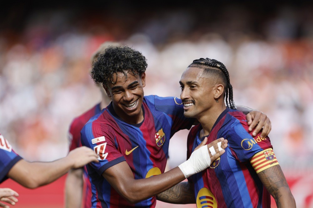 Yamal chính là một trong những nhân tố giúp hàng công Barca chơi bùng nổ. Ảnh: EPA.