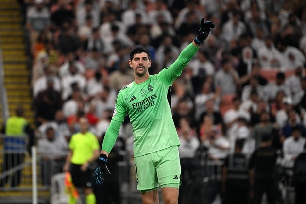 Real Madrid quyết tâm giữ chân Thibaut Courtois. Ảnh: EPA
