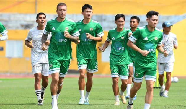 Hà Nội FC đối diện nhiều sức ép từ đầu mùa. (Ảnh: Hà Nội FC)