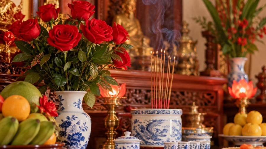 Chú ý khi thắp hương hoa hồng