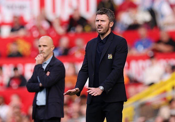 Michael Carrick gây thất vọng trong trận đấu với Manchester City. Ảnh: Carl Recine/Getty Images