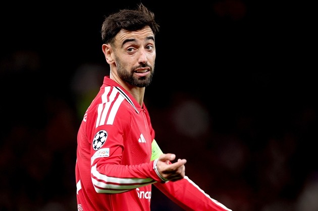 MU chưa thể đàm phán gia hạn hợp đồng với Bruno Fernandes. Ảnh: EPA