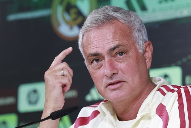 Jose Mourinho muốn Vinicius Junior bùng nổ hơn nữa. Ảnh: EPA/Chema Moya