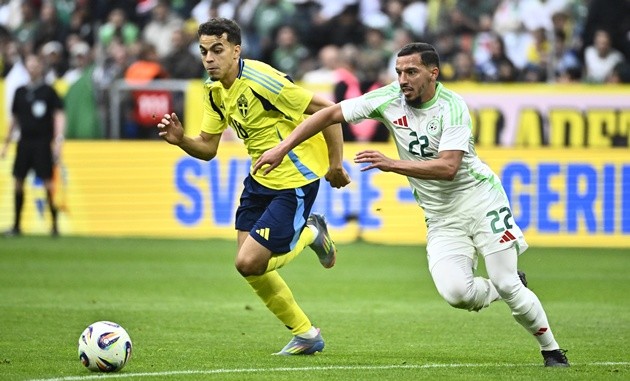 Bennacer rời AC Milan để gia nhập 