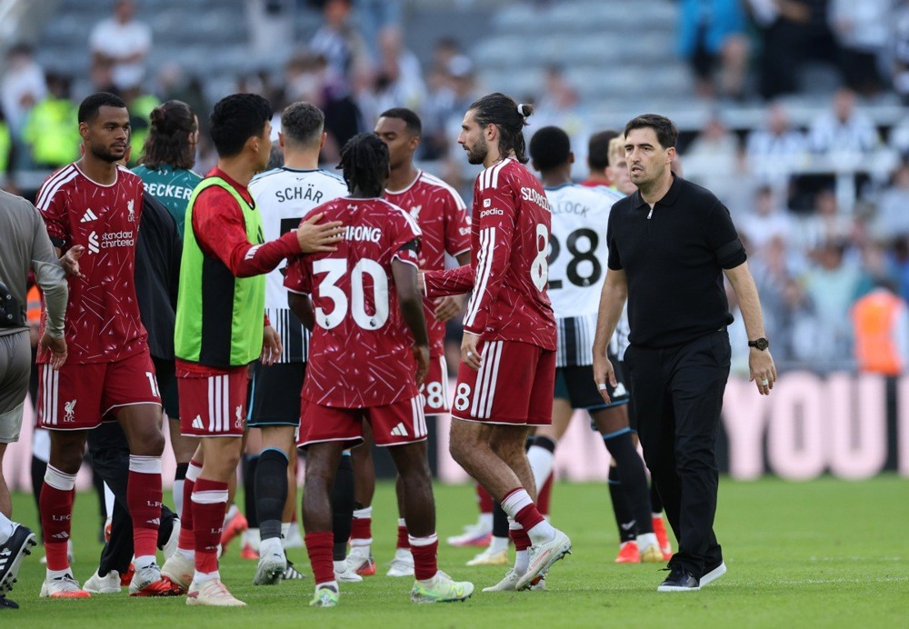 Liverpool của Andoni Iraola vẫn chưa có những kết quả như kỳ vọng. Ảnh: EPA/Adam Vaughan.