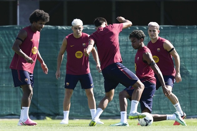 Barcelona quyết tâm giành thêm 1 chiến thắng ở La Liga. Ảnh: EPA