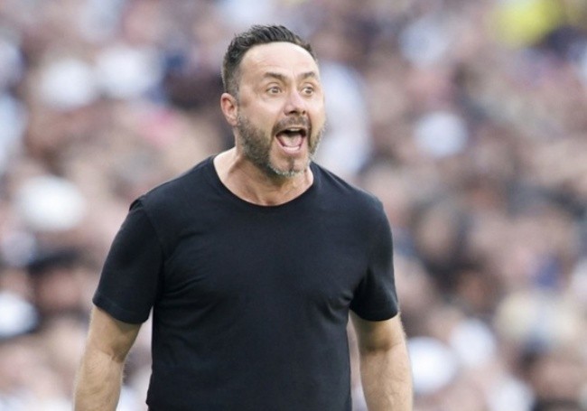 HLV Roberto De Zerbi phải 'giải cứu' hàng công Tottenham. Ảnh: EPA.