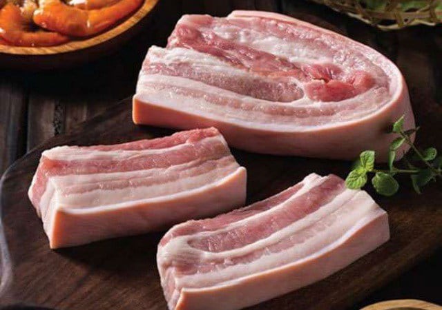 Chọn thịt ba chỉ có tỷ lệ nạc mỡ cân đối

