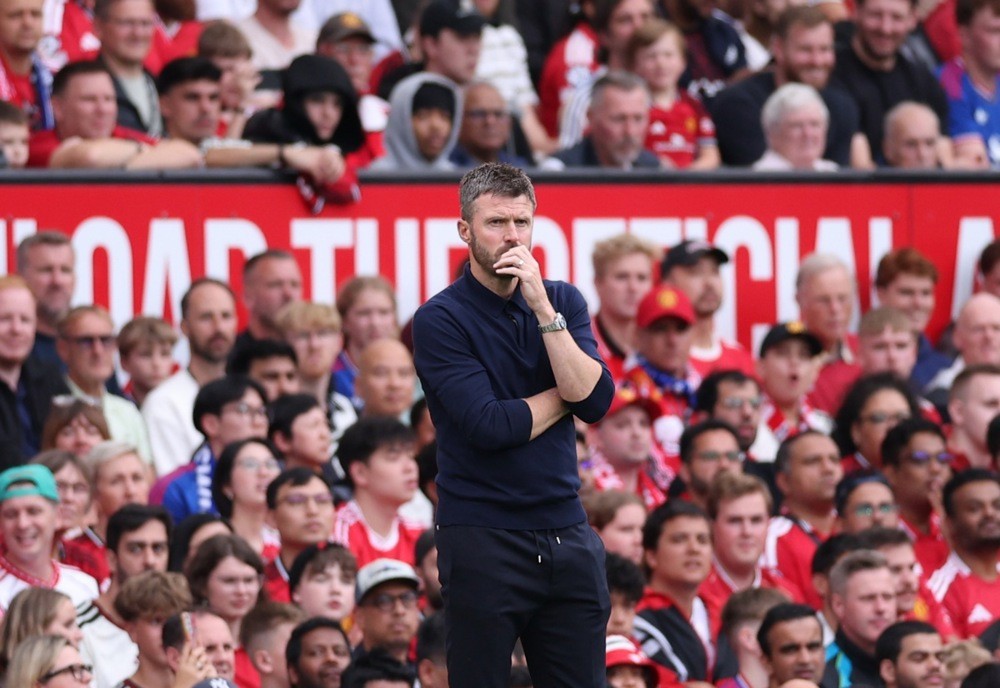 Hàng công MU bế tắc đặt ra bài toán khó cho Carrick. Ảnh: EPA Images.
