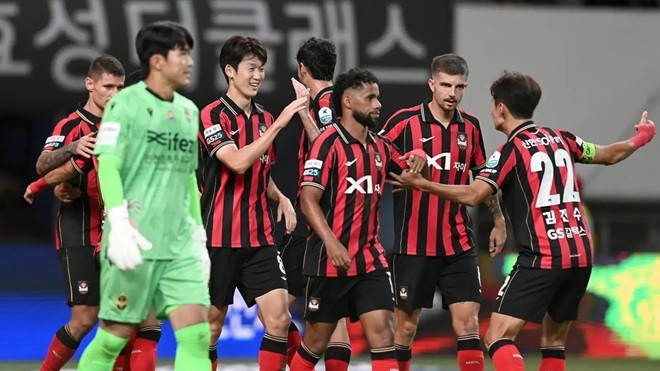 K.League có thể chuyển sang lịch đấu giống châu Âu. Ảnh: Seoul FC.