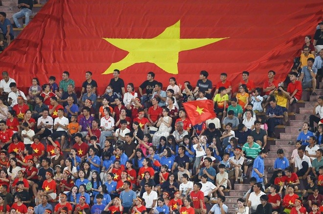 Việt Nam có môi trường bóng đá cuồng nhiệt. Ảnh: VFF.
