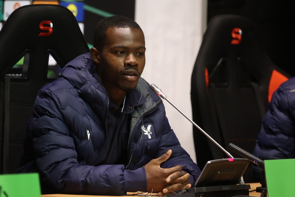 Tyrick Mitchell được cho nằm trong tầm ngắm của Man Utd. Ảnh: EPA/Lukasz Gagulski.