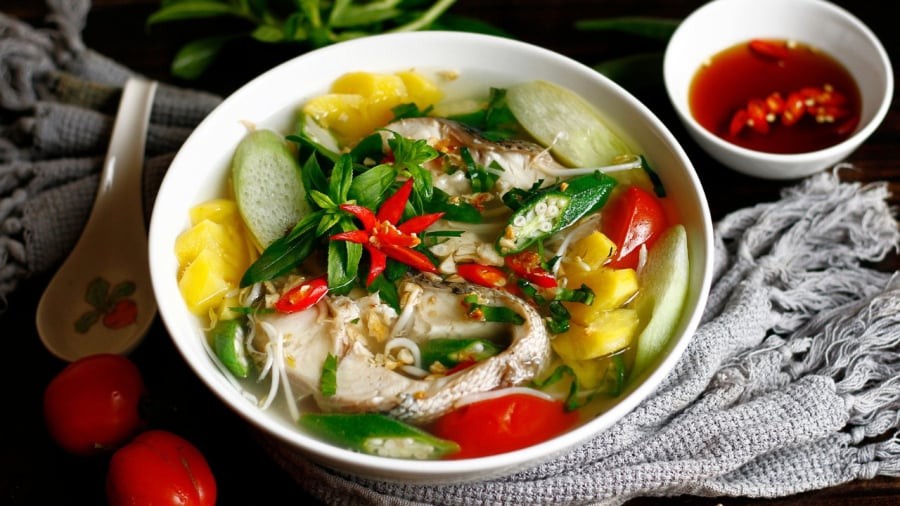 Nấu canh cá cho nước sôi hay nước lạnh