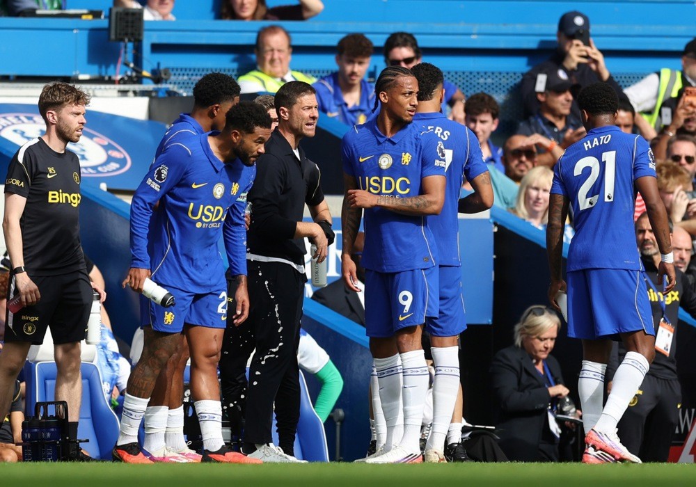 Thầy trò HLV Alonso sẽ gặp không ít khó khăn trong chuyến làm khách của Brentford. Ảnh: EPA.