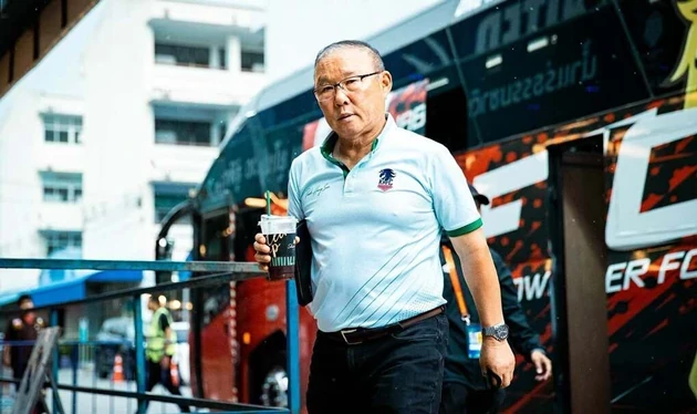 HLV Ảnh: Kanchanaburi Power FC