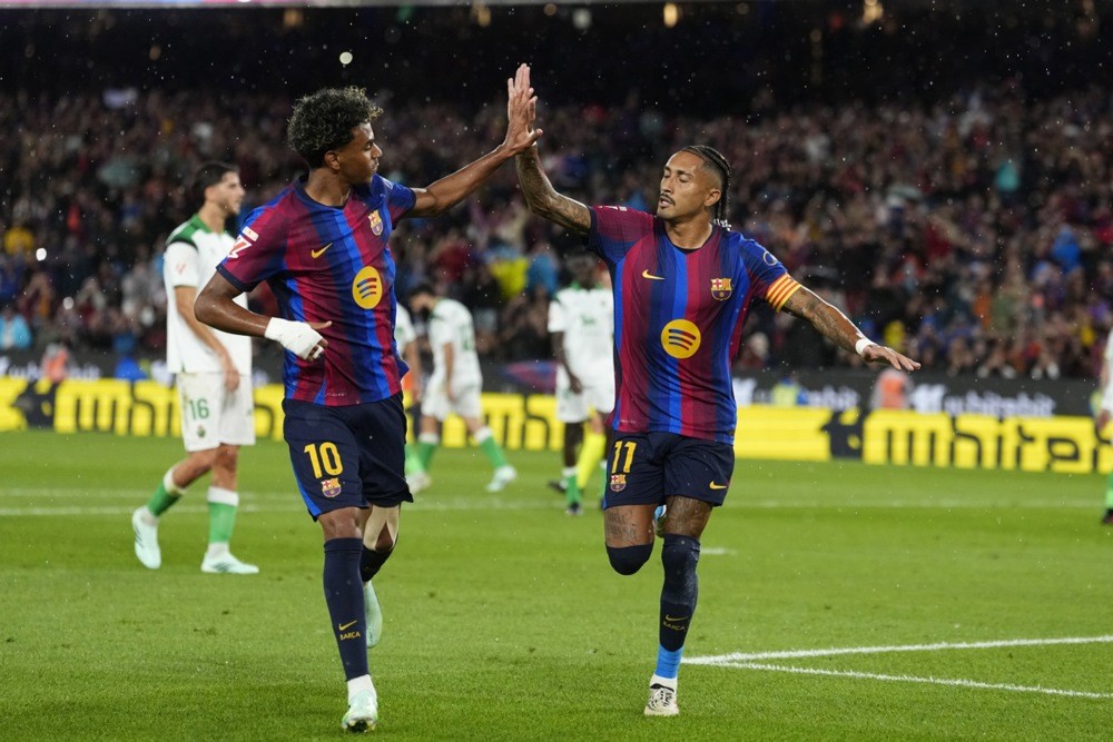 Barcelona đang có những màn trình diễn thăng hoa. Ảnh: EPA.
