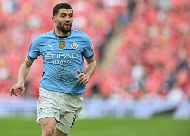 Kovacic: Giữ nhịp và kiểm soát tốt khu trung tuyến khi toàn đội chơi chệch choạc ở đầu trận, luôn là điểm tựa đáng tin cậy nơi tuyến giữa. 7 điểm. Ảnh: