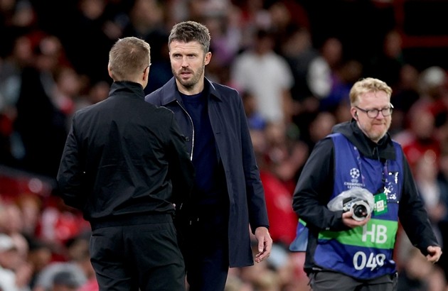 Michael Carrick đứng trước nguy cơ bị sa thải. Ảnh: EPA