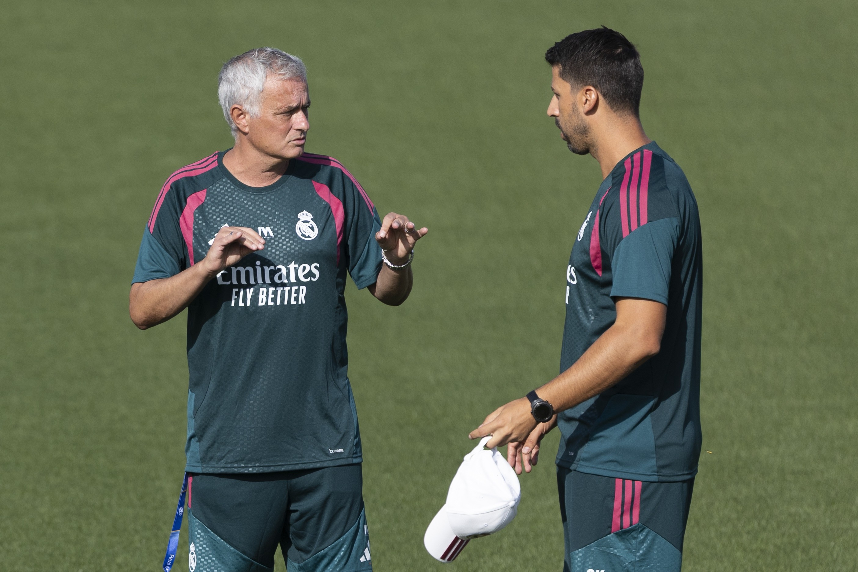 Mourinho tìm thấy mẫu tiền vệ cân bằng cho Real Madrid. (Ảnh: EPA Images)