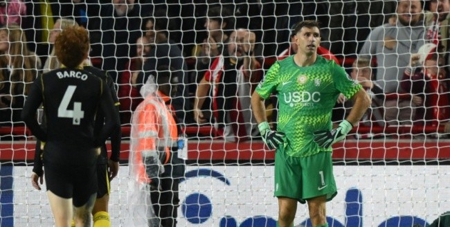 Chelsea thua 0-3 trước Brentford. Ảnh: EPA.