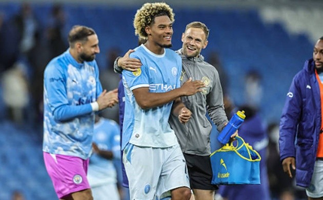 Samba tỏa sáng trong vai trò tiền đạo. (Ảnh: Mark Cosgrove/Getty Images)