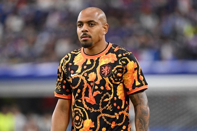 Donyell Malen được Arsenal và Chelsea quan tâm. Ảnh: EPA/ALBERT PENA