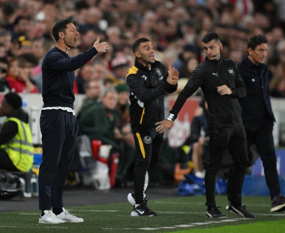Alonso đang gặp khó khăn ở Chelsea. Ảnh: EPA.