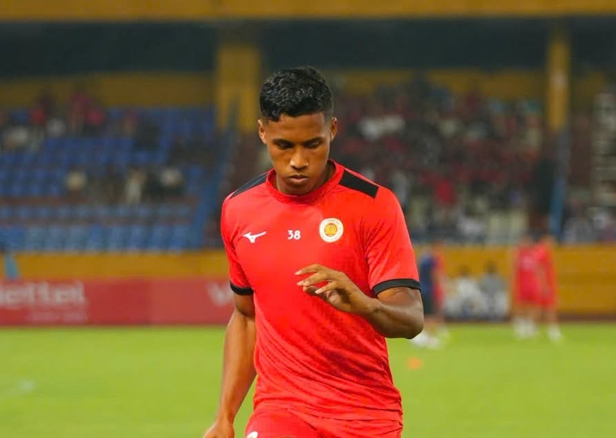Adou Minh là nhân tố đáng chờ đợi ở hàng thủ. Ảnh:  Công an Hà Nội FC.