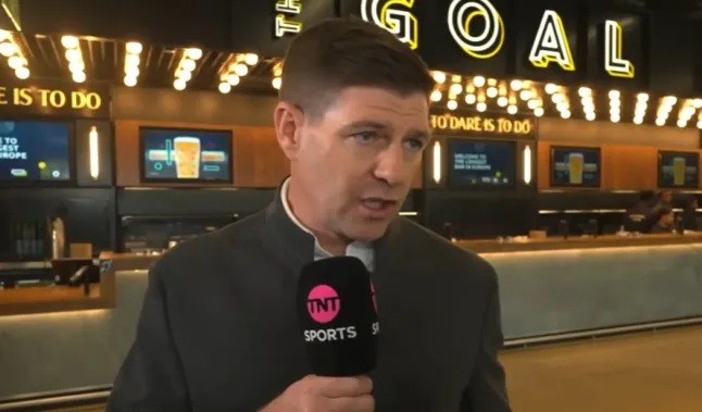 Gerrard cho rằng MU vẫn phù hợp với các cầu thủ trẻ. Ảnh: EPA.