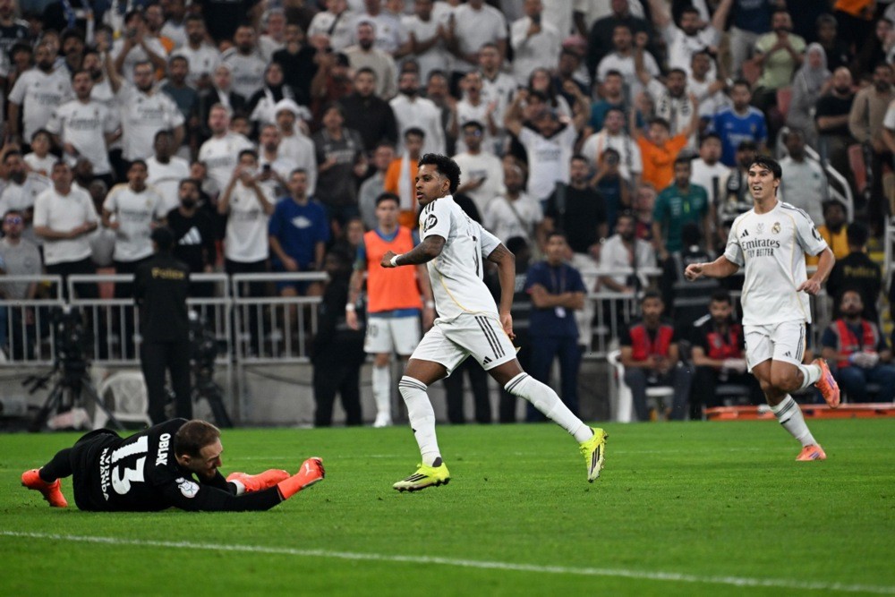 Rodrygo tái xuất đúng thời điểm Real đang gặp khó trên hàng công. Ảnh: EPA IMAGES. 
