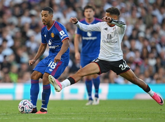 Man Utd không thể giành chiến thắng trước Fulham đang khủng hoảng. Ảnh: EPA
