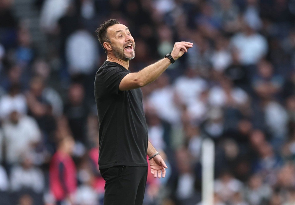 HLV Roberto De Zerbi có thể cứu vãn tình thế ở Tottenham? Ảnh: EPA.