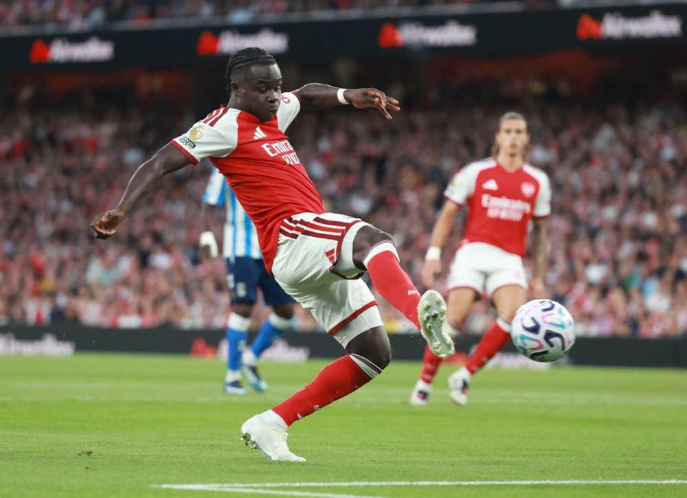 Saka có một màn trình diễn mờ nhạt trước Brighton. Ảnh: EPA IMAGES. 