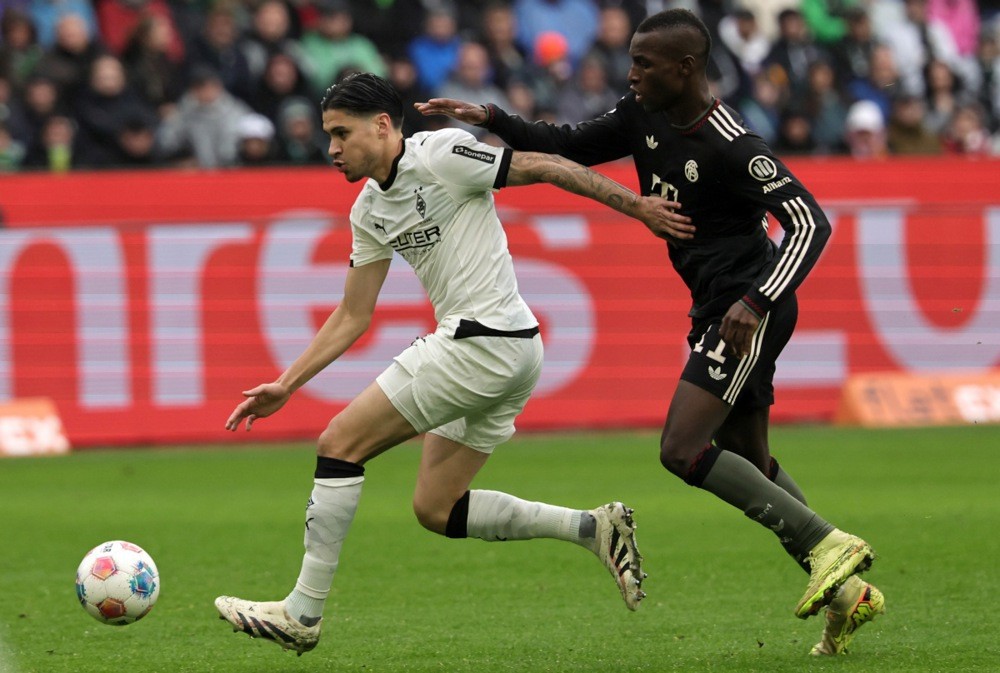 Kevin Diks hiện đang chơi bóng ở Bundesliga. Ảnh: EPA IMAGES. 